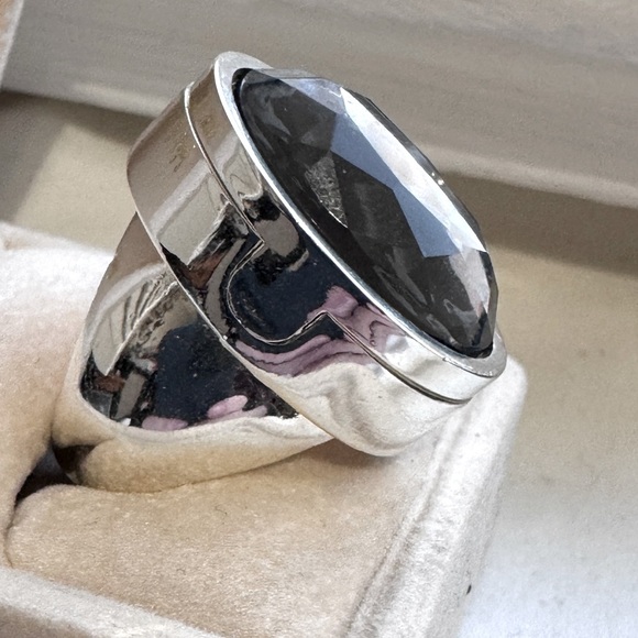 đź’‹ Elegant Silver and Black Sephora 2007 Anniversary Lip Gloss Cocktail Ringđź’‹ - Picture 3 of 16